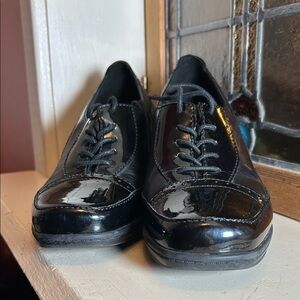 Clarks Glossy Black Heeled Oxfords